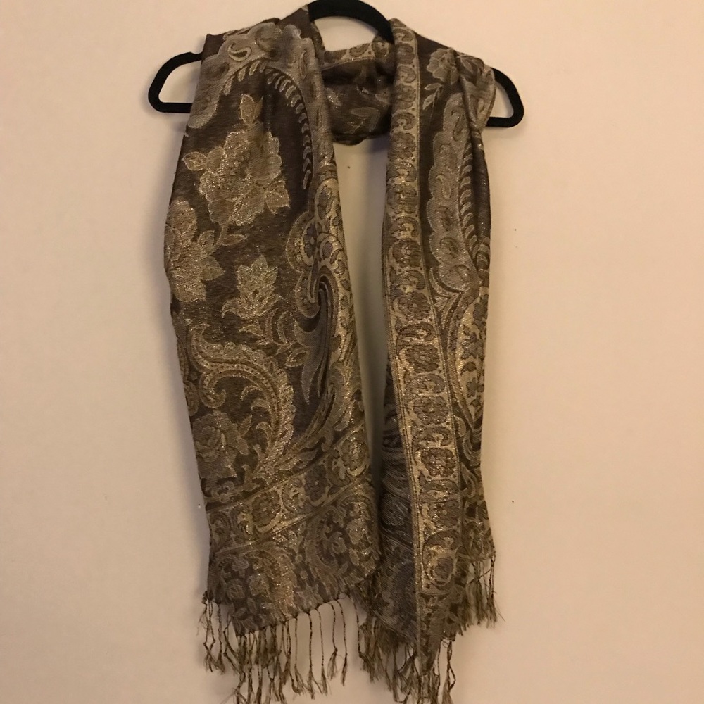Pashmina-like Scarf